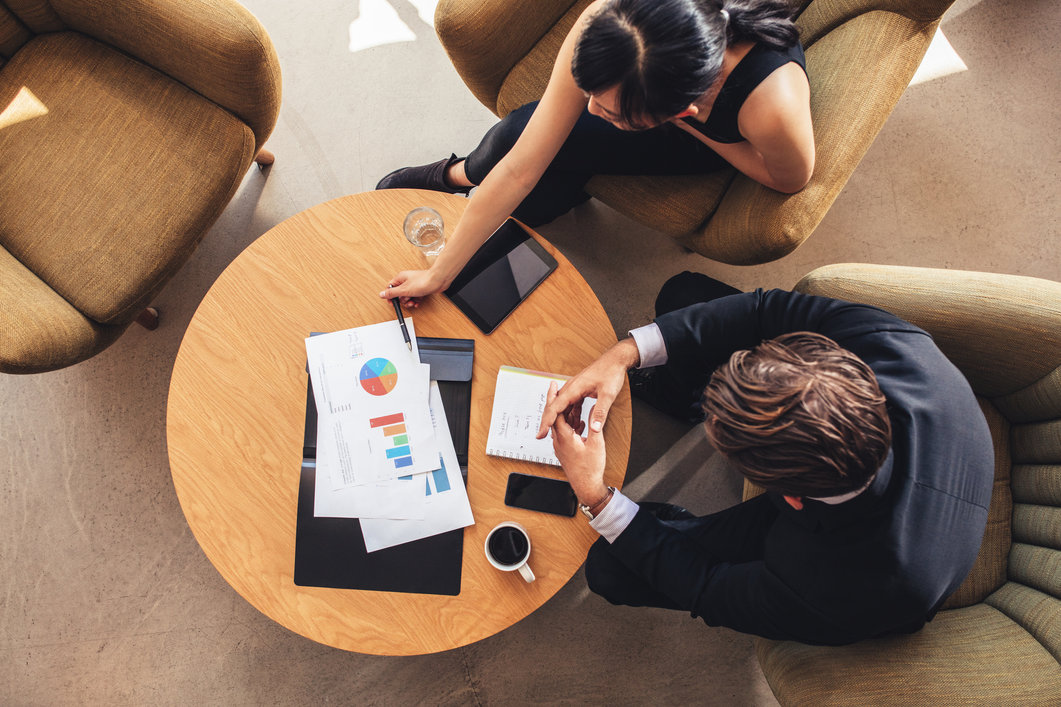 4 Ways a Wealth Advisor Can Help You Manage Your Money