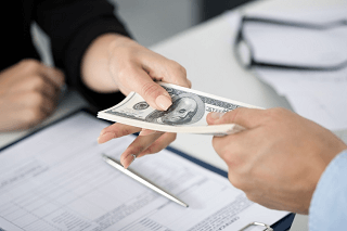 Why You Should Avoid Payday Lending