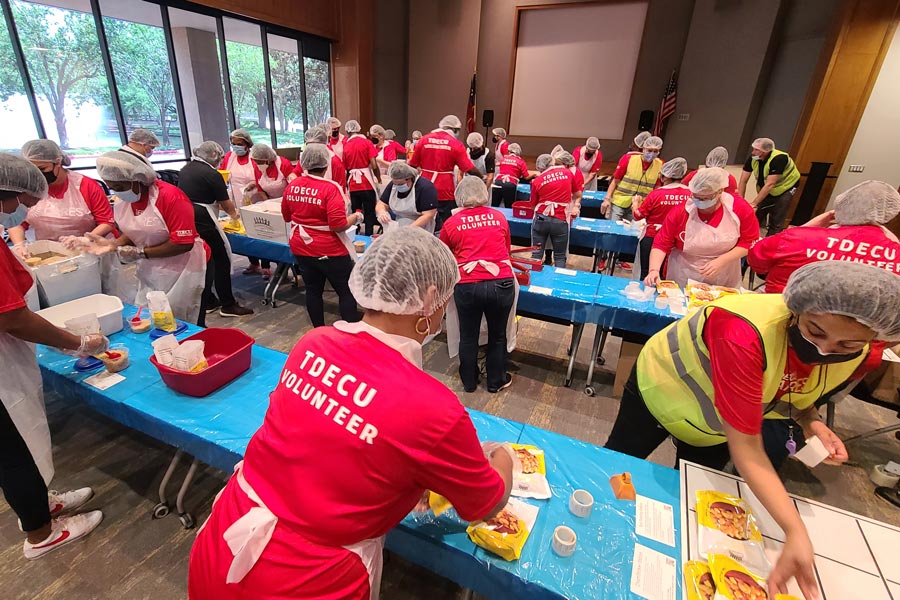 TDECU Mac and Cheese Day